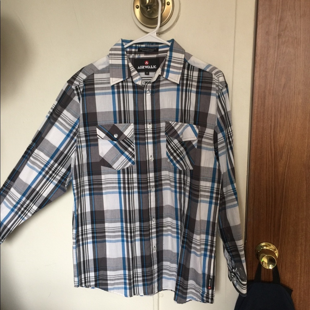 Airwalk button down shirt